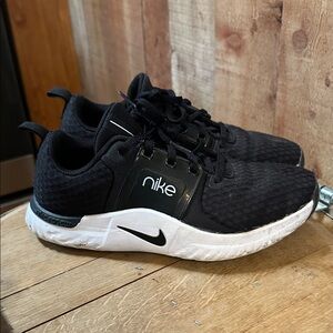 Women’s Nike Black Sneakers with White Soles